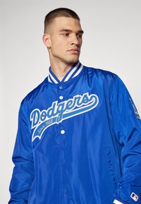Fanatics MLB LOS ANGELES DODGERS JACKET - Equipación de clubes - white/deep royal