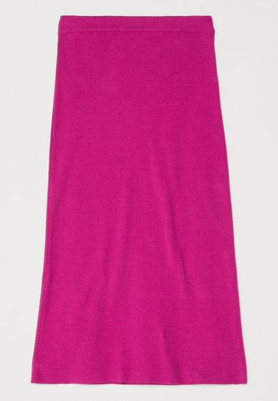 Fuchsia, knee-length skirt made of smooth, stretchy fabric with a simple design and no visible hardware or embellishments.