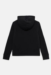 Hoodie preto de mangas longas com capuz atrelado, visto pela parte de trás sobre um fundo branco simples.