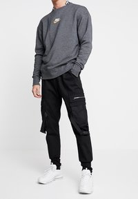 Nike Sportswear Sweatshirt - black