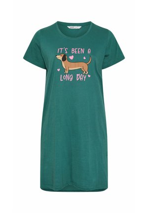 Zielona sukienka z krótkim rękawem z nadrukiem kreskówkowego jamnika i różowym napisem „To był długi dzień”, otoczonym małymi różowymi serduszkami.