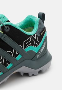 adidas Terrex Trekingové boty - black