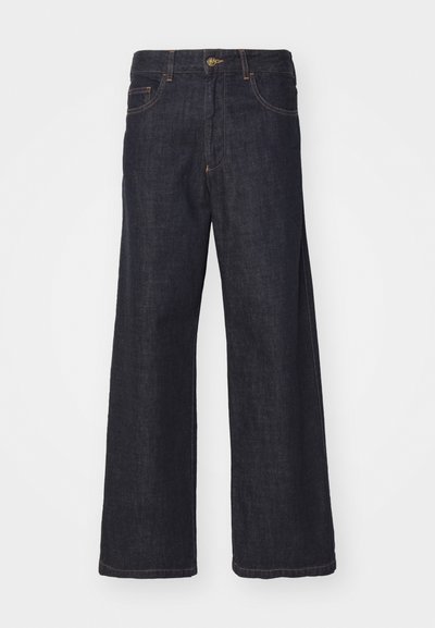 Mörkblå denimjeans med en bred ben design, som har knappstängning och överlockade detaljer. Tyget har en slät yta.