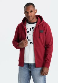 WITH HOOD - Felpa con zip - red
