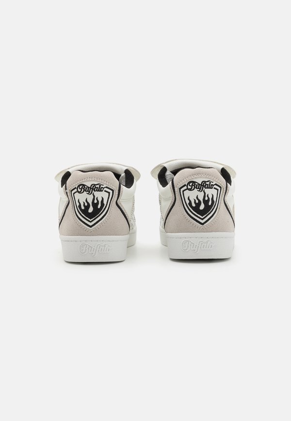 LIBERTY SOCCER - Trainers4