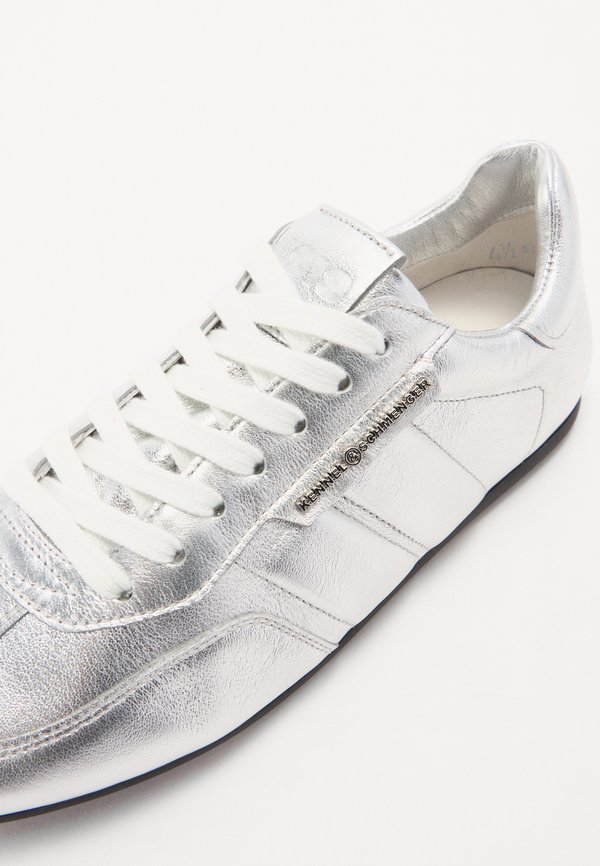 DROP - Trainers - silber4