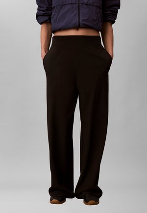 Calvin Klein COMMUTER PANT - Pantalon de survêtement - black