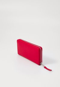 Tommy Jeans PILLOW LARGE  - Piniginė - red hot