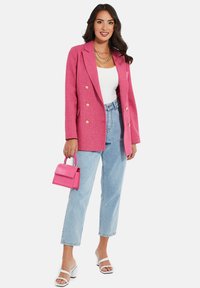 Threadbare CHANCEBOUCLE - Pitkä takki - pink