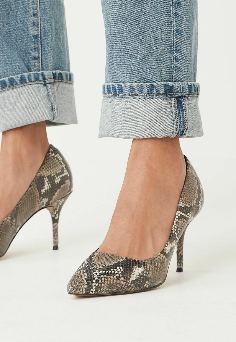 Next FOREVER COMFORT COURT High heels snake/multicoloured Zalando.de