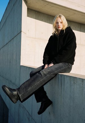 Urban Classics LADIES SHORT SHERPA JACKET - Giacca in pile - black