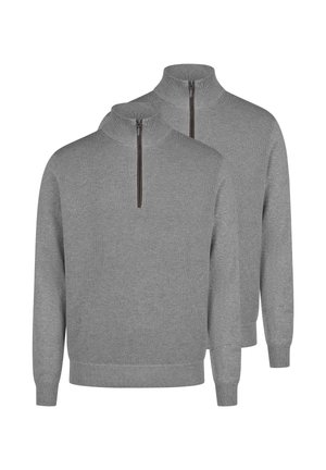 Dwa szare swetry z zapinanym na ćwiartkę zamkiem, wykonane z teksturowanej tkaniny, z prążkowanymi mankietami i dołem, prezentowane jeden lekko za drugim na białym tle.