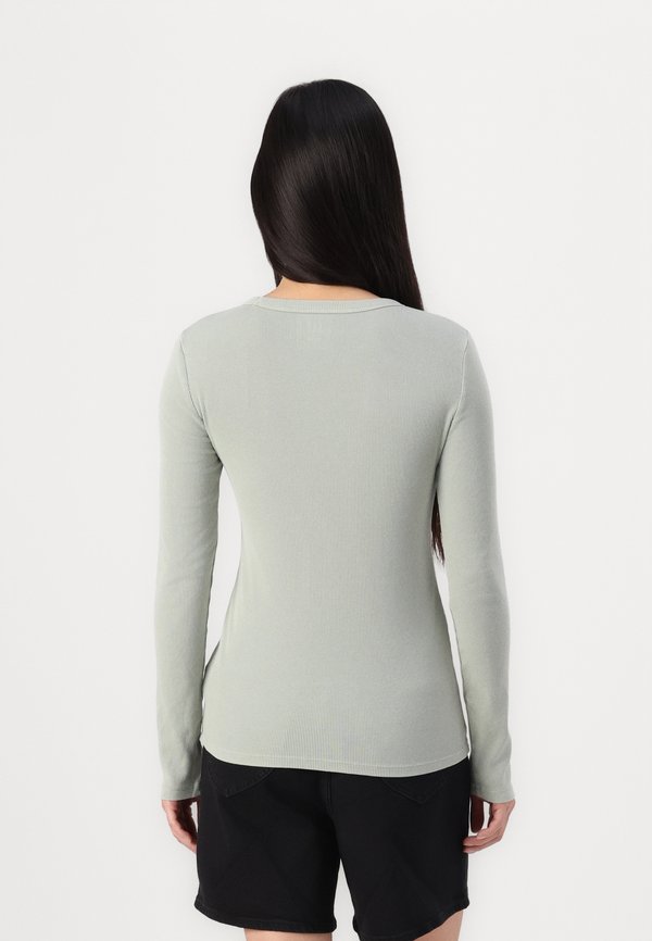 ESSENTIAL - Long sleeved top - desert sage3