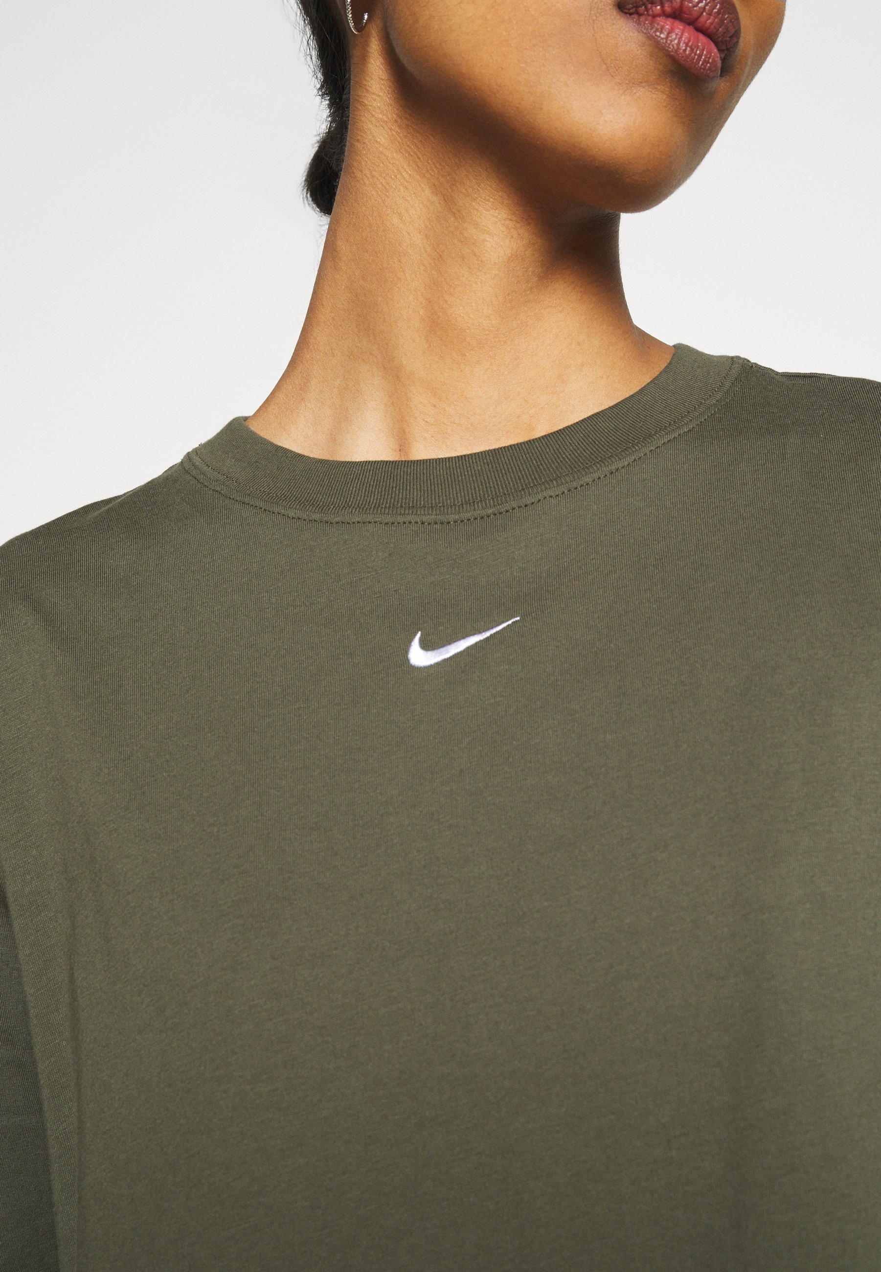 nike khaki t shirt