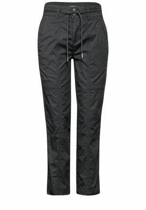 Czarne spodnie outdoorowe o prostym kroju, z paskiem ściągającym w talii, dwoma guzikami i bocznymi kieszeniami; wykonane z lekkiego, trwałego materiału o gładkiej fakturze.