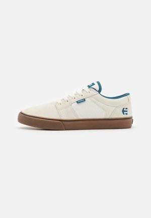 BARGE - Trainers - white/blue