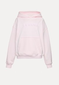 Hanorac roz deschis dintr-un material moale, cu buzunar frontal, croială largă și „LA MANIA” brodat pe piept în aceeași culoare.