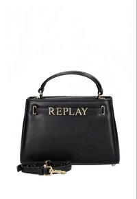 Černá kožená kabelka s pevnou strukturou, zlatým kováním a nápisem "REPLAY" na přední straně. Součástí je odnímatelný ramenní popruh.