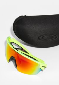 Oakley SPHAERA UNISEX - Sonnenbrille - matte tennis ball/yellow celeste neuron