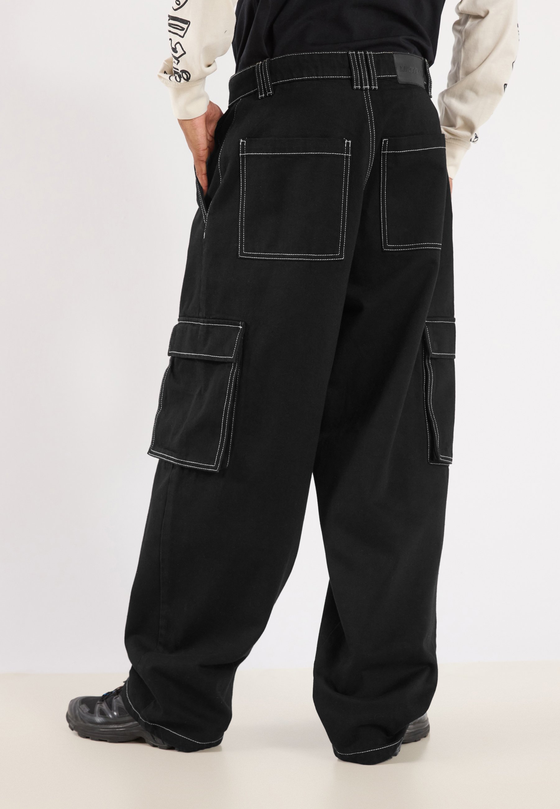 YOURTURN by Zalando UNISEX - Baggy Jeans - black denim