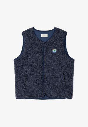 Navy zila flīsa veste ar strukturētu ārpusi, apaļu kaklu, priekšējo pogu aizdari un diviem sānu kabatām. Iekļauts neliels logotipa plāksteris.