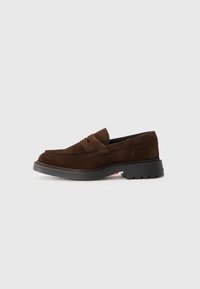 Slip-ons - legacy brown