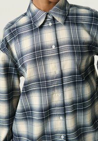 Soaked in Luxury PAMALA - Košilová halenka  - navy checks