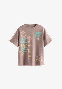 Geselecteerd, brown sports
