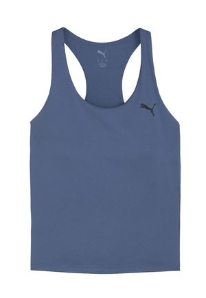 Plavi sportski top s racerback dizajnom, izrađen od glatke tkanine, s crnim Puma logotipom na lijevoj strani prsnog koša.