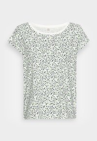 Witte t-shirt met korte mouwen, voorzien van een klein groen en zwart bloemenpatroon en een ronde hals.