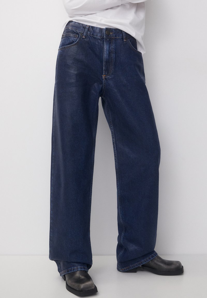 PULL&BEAR COATED EFFECT BAGGY Jean boyfriend dark blue/bleu marine