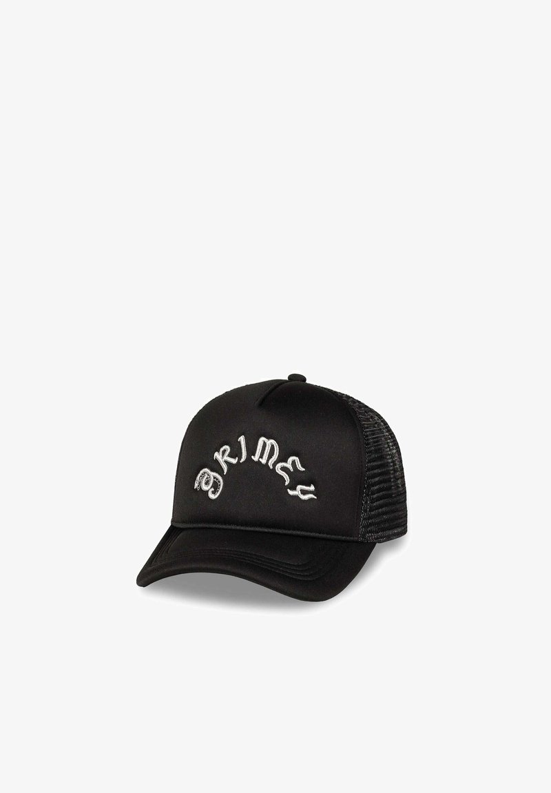 Cappellino da camionista nero con scritta "DRIMEDY" ricamata in bianco in un font stilizzato e pannelli posteriori in rete.