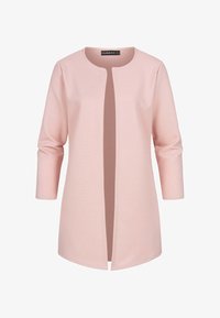 Chaqueta rosa claro con cuello redondo, apertura frontal y mangas de tres cuartos. Fabricada en una tela texturizada con rayas verticales.