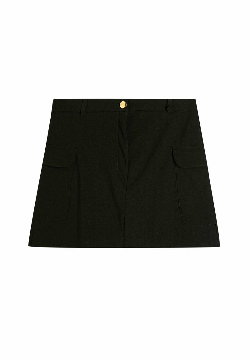 Gonna nera con un design strutturato, dotata di chiusura frontale con bottoni e due tasche laterali. Realizzata in tessuto morbido con una trama uniforme.