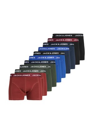 Zehn Paar Herrenboxershorts in Rot, Grün, Blau, Marineblau, Schwarz und Burgunder mit "JACK & JONES" gebrandeten Bund, in einer Kaskade angeordnet.