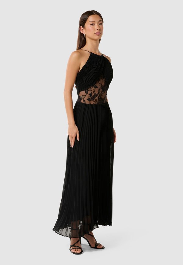 SHENOAH HALTER NECK MAXI - Cocktail dress / Party dress3