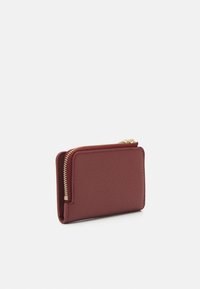 Coccinelle Wallet - bordeaux