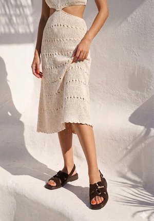 Derimod, Sandalen met sleehak - brown
