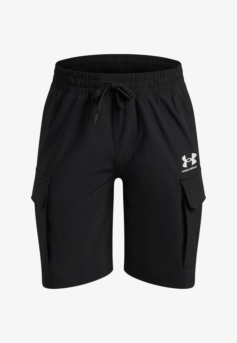 Shorts cargo noirs en tissu léger, dotés d'une taille élastique, d'un cordon de serrage et de deux poches cargo sur les côtés. Logo sur la jambe avant droite.