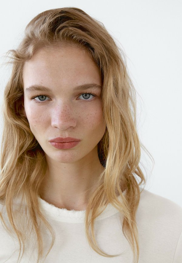 FRAYED  - Basic T-shirt - beige3