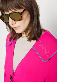 HOSBJERG ERIKA VERDA - Blazer - fuchsia