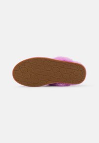 UGG SCUFFETTE II - Chinelos - wildflower