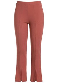 Ribgebreide broek in een stoffige rozenkleur met een getailleerd ontwerp, voorzien van opensneden aan de zoom en een hoge tailleband.