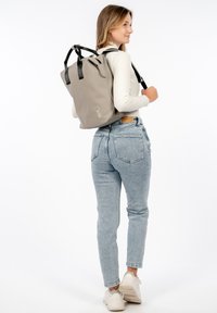 SURI FREY Sac à dos - taupe