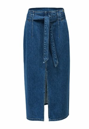 Falda midi de denim azul con abertura frontal y cinturón a juego atado en la cintura, con trabillas para el cinturón y detalle de botón.