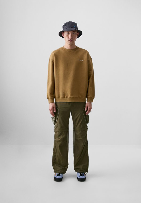 Sweatshirt - coyote3