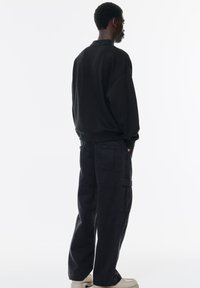 PULL&BEAR BAGGY - Kapsáče - black