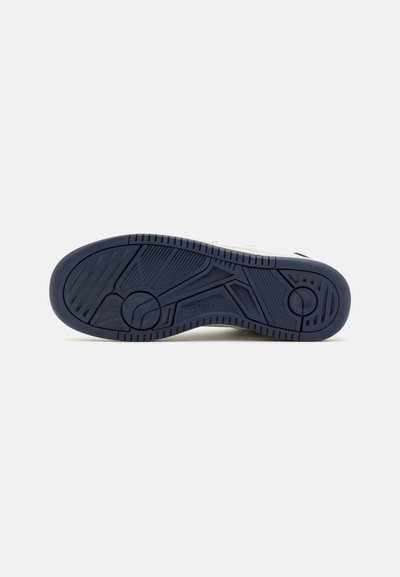 Polo Ralph Lauren MASTERS COURT LEATHER SUEDE SNEAKER UNISEX - Trainers - deckwash white/navy