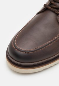 Pier One LEATHER - Stivaletti stringati - dark brown