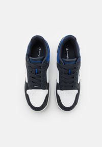 Champion Ghete baschet - white/new nayy/royal blue